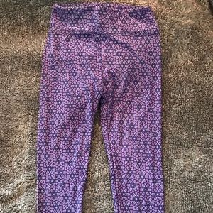 Lularoe One Size purple leggings
